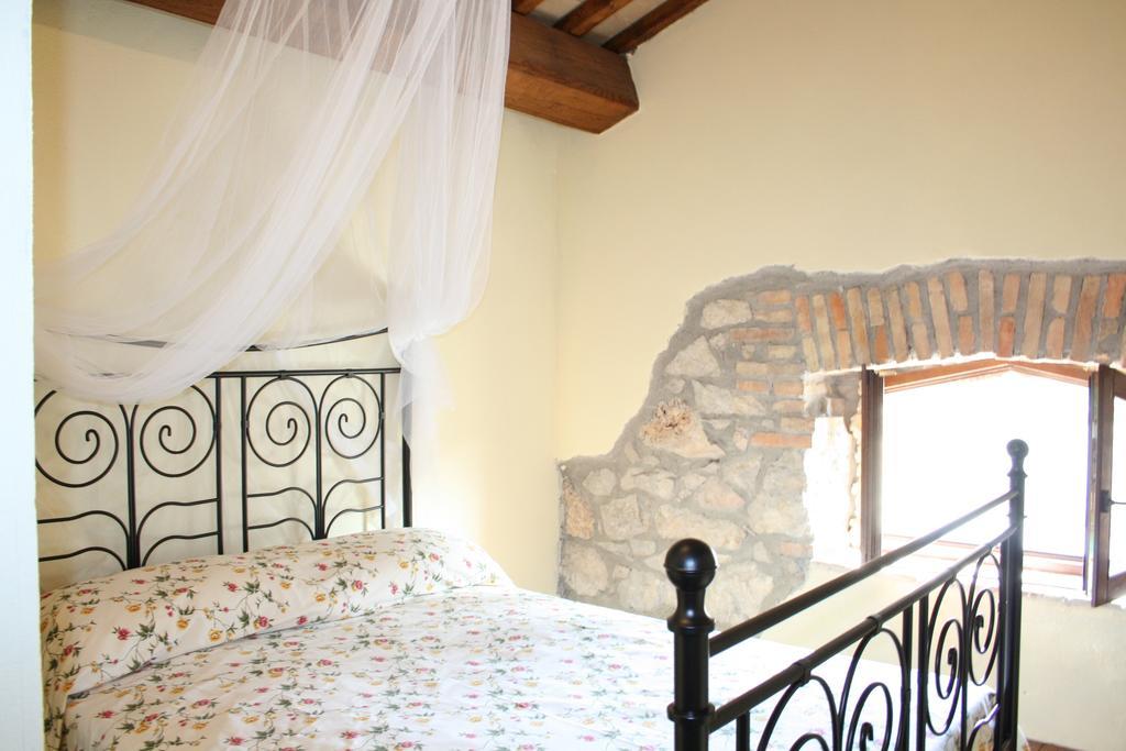 Agriturismo Terre Di Musignano Canino Room photo